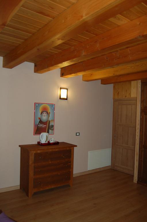 Il Nocciolo Bed & Breakfast Бард Екстериор снимка