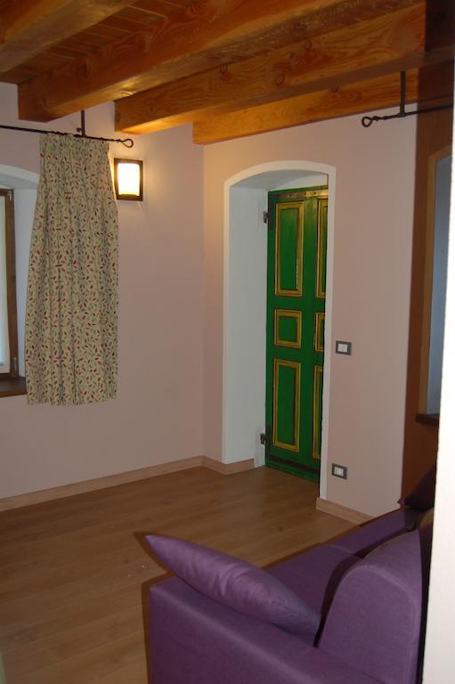 Il Nocciolo Bed & Breakfast Бард Екстериор снимка